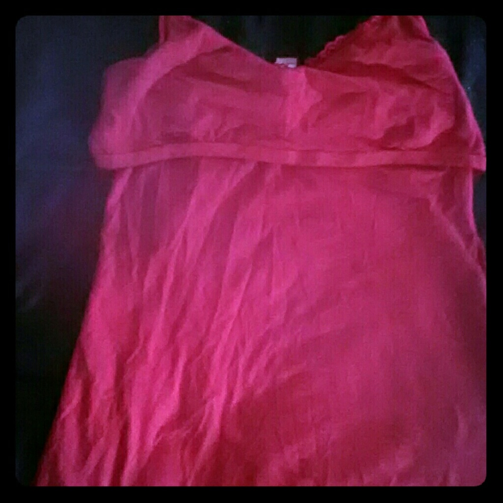 woman's red tangtop